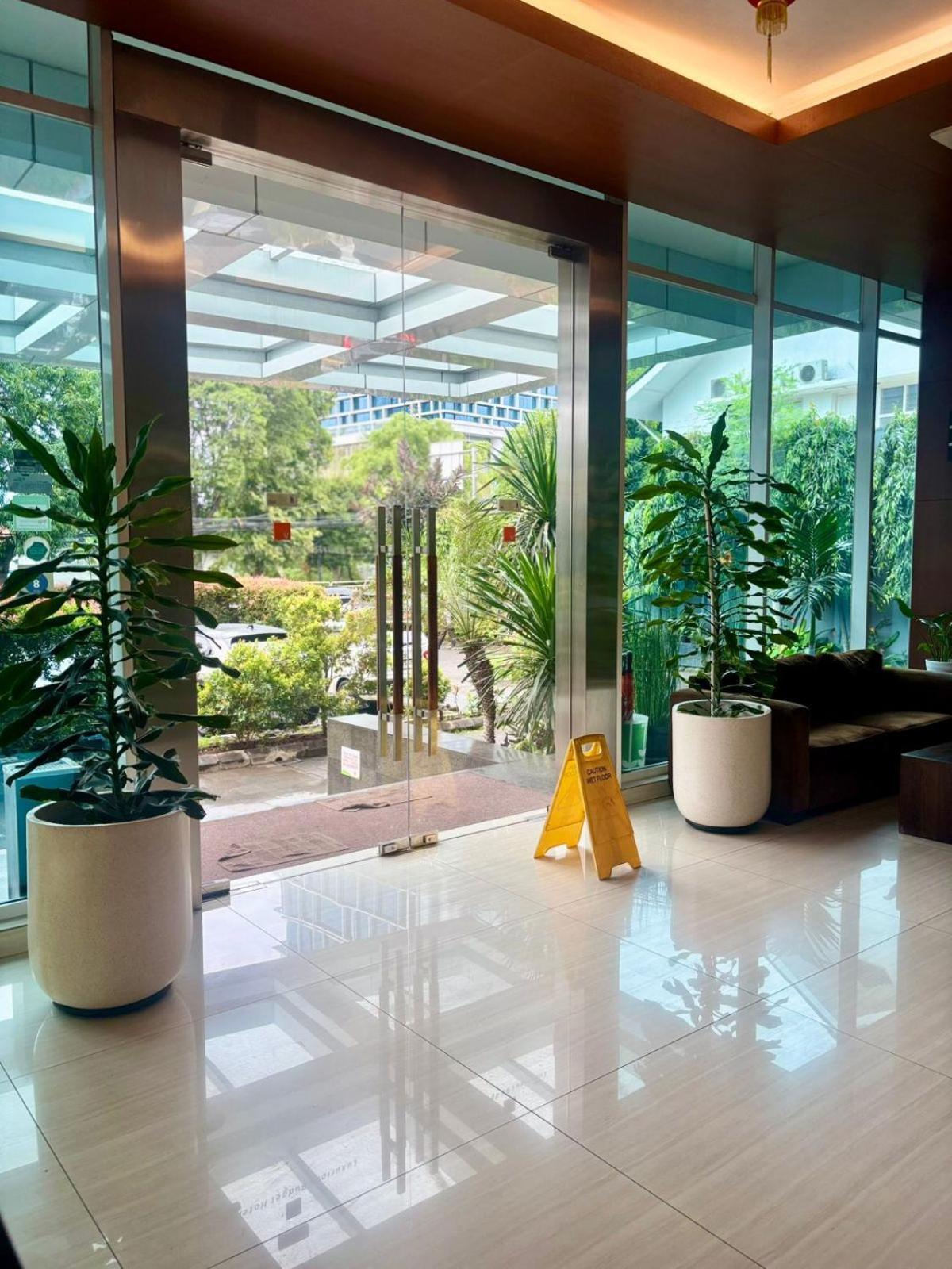 V Hotel Tebet Τζακάρτα Εξωτερικό φωτογραφία